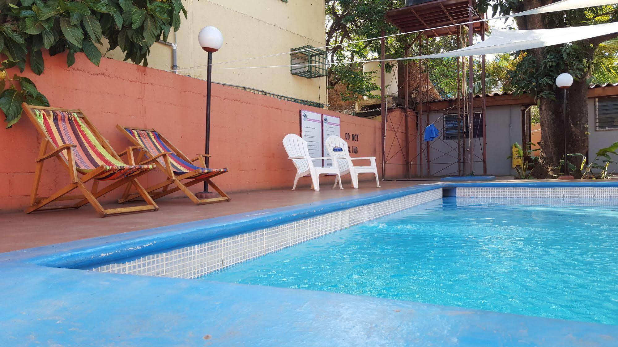 Managua Backpackers Inn Bagian luar foto